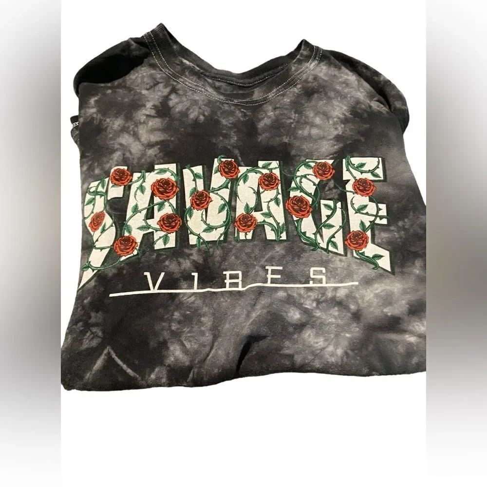 Savage Vibes size small short sleeved t shirt like new never worn see pics